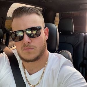 Meet your Posher, Kyle